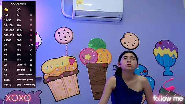 Snapshot of skinnykalitzo18 chatting on February 2026 01:32:02 PM skinnykalitzo18 online show from February 2026 01:32:02 PM