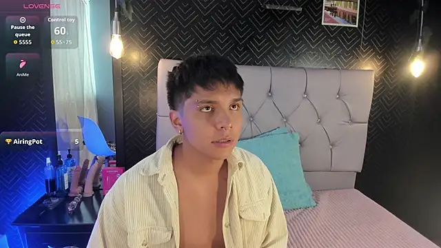 Thiago Kozak online show from February 2026 12:54:01 PM