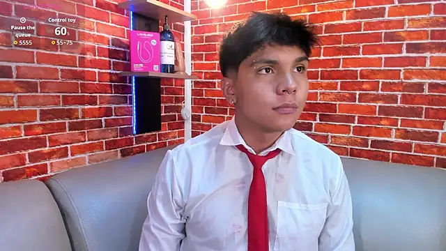 Thiago Kozak online show from April 2026 12:43:01 PM