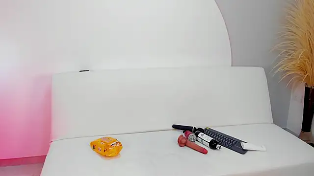 Snapshot of Carly_lopez chatting on November 2025 06:32:01 PM Carly lopez online show from November 2025 06:32:01 PM