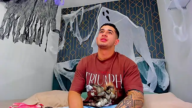 king falconer online show from October 2025 11:36:01 PM