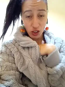 Snapshot of Oriana111 chatting on February 2026 12:25:01 PM Oriana111 online show from February 2026 12:25:01 PM