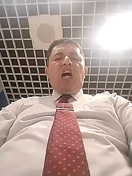 Snapshot of BigCristh79 chatting on October 2025 01:57:01 AM BigCristh79 online show from October 2025 01:57:01 AM