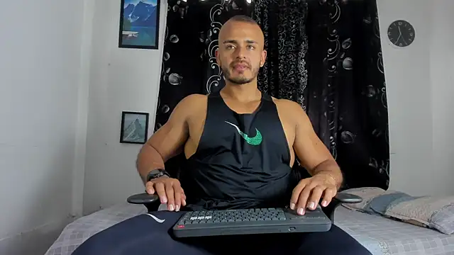 magnusclark online show from October 2025 05:13:02 PM