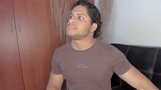 Evansdark1 online show from October 2025 10:38:01 PM