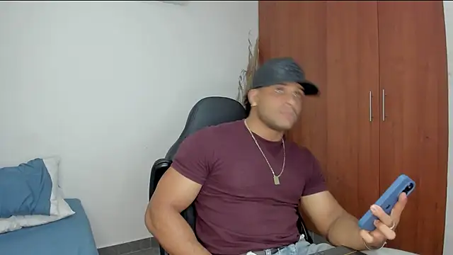 Evansdark1 online show from April 2026 12:48:01 AM