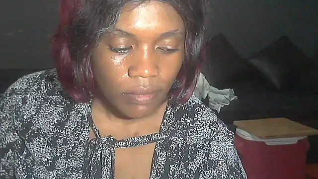 Snapshot of sexythae32 chatting on November 2025 02:00:01 PM sexythae32 online show from November 2025 02:00:01 PM