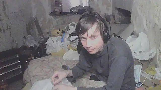 makarov1993 online show from May 2026 10:28:02 PM