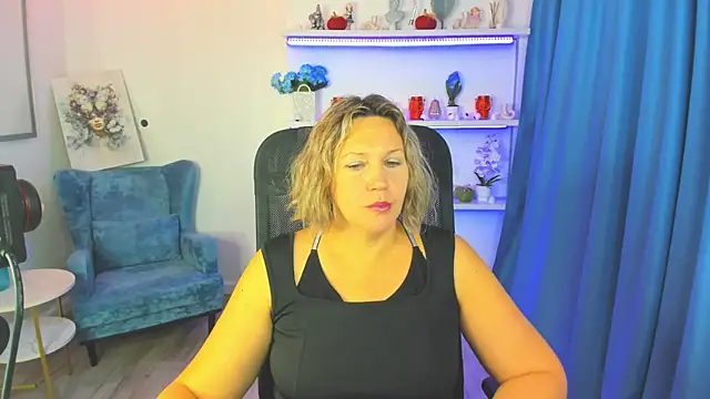 NinaStarle online show from November 2025 04:37:01 AM