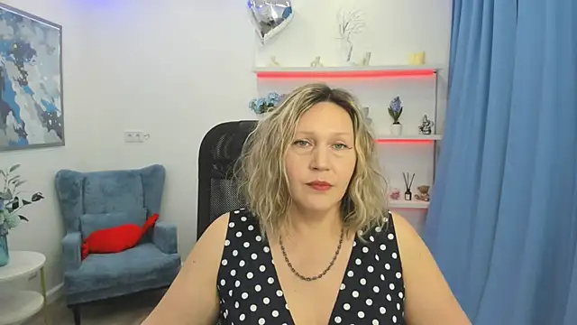Snapshot of NinaStarle chatting on April 2026 11:41:02 AM NinaStarle online show from April 2026 11:41:02 AM