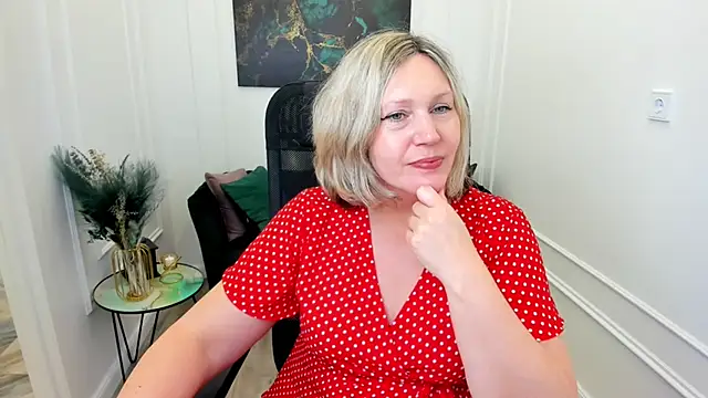 Snapshot of NinaStarle chatting on June 2026 12:40:01 PM NinaStarle online show from June 2026 12:40:01 PM