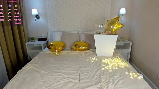 Chloee White online show from December 2025 10:02:01 AM