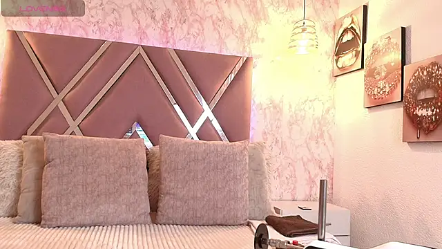 Aliice1  online show from September 2025 07:47:01 PM