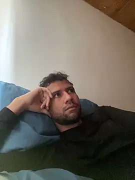 Michaell Spinelly online show from September 2025 02:51:01 PM