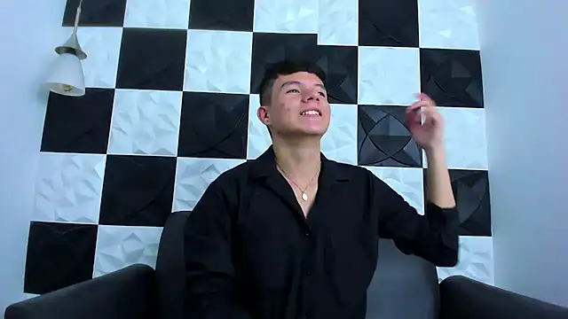 AndyFame1 online show from November 2025 06:54:01 PM