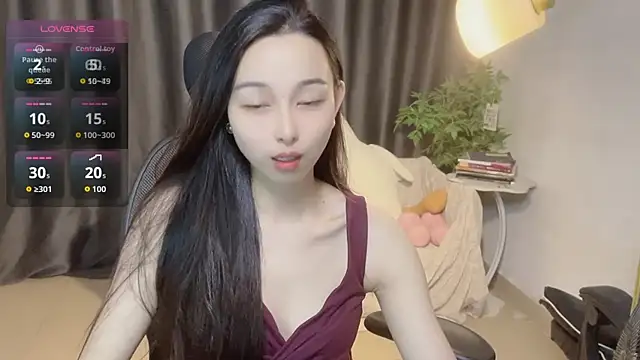 Snapshot of Yin-LL chatting on October 2025 04:38:02 PM Yin-LL online show from October 2025 04:38:02 PM