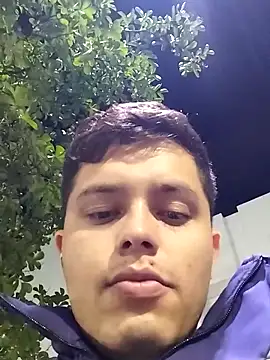 Snapshot of Haustin202 chatting on November 2025 01:52:01 AM Haustin202 online show from November 2025 01:52:01 AM