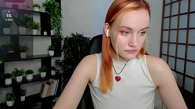 Ida FaneStain online show from October 2025 02:32:01 AM