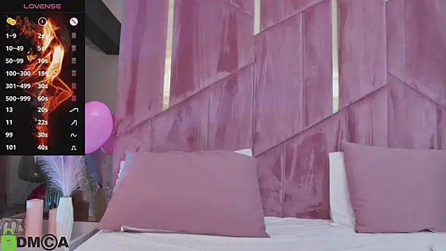 Snapshot of SelenaDaze chatting on February 2026 06:09:01 AM SelenaDaze online show from February 2026 06:09:01 AM