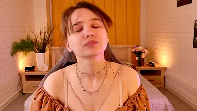 TessaMill online show from March 2026 05:35:01 AM