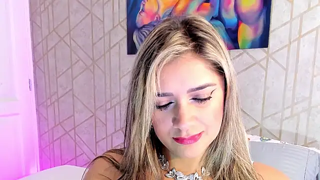 Snapshot of NicoleDiior chatting on February 2026 03:05:02 PM NicoleDiior online show from February 2026 03:05:02 PM