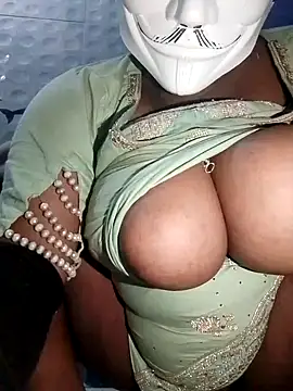 Dassing strip couple online show from September 2025 09:06:02 PM