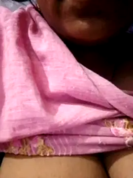 Dassing strip couple online show from October 2025 03:43:01 PM