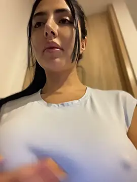 Snapshot of oh_nina chatting on July 2026 12:15:02 AM oh nina online show from July 2026 12:15:02 AM