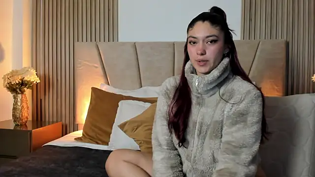 Victoria Beaumont online show from October 2025 12:14:02 PM