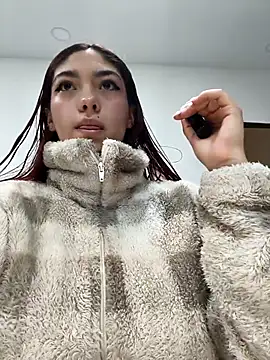 Victoria Beaumont online show from March 2026 11:14:01 AM