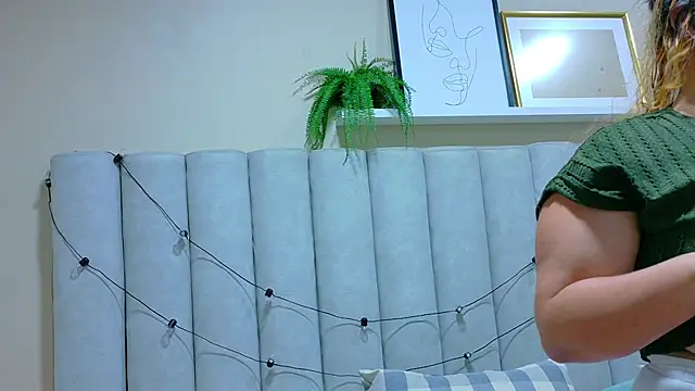 JenaCooper  online show from February 2026 02:49:01 AM