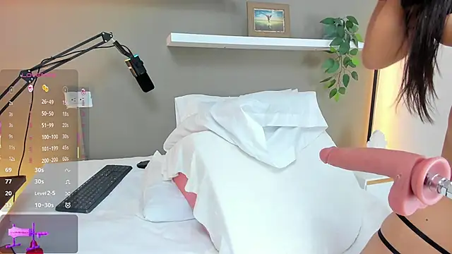 natasha ary online show from November 2025 02:20:02 PM