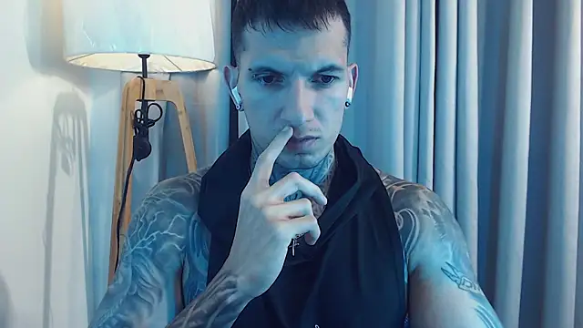 Snapshot of Shane_Clay chatting on September 2025 08:43:01 PM Shane Clay online show from September 2025 08:43:01 PM