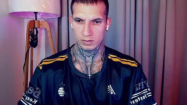 Snapshot of Shane_Clay chatting on October 2025 01:42:01 AM Shane Clay online show from October 2025 01:42:01 AM