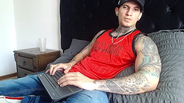 Shane Clay online show from January 2026 06:44:01 PM