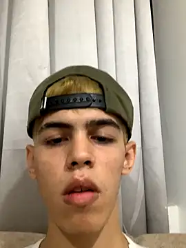 TWINKS FRIENDS online show from November 2025 01:15:01 AM