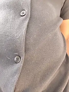 Snapshot of Hiroshi_Shen chatting on April 2026 12:17:02 PM Hiroshi Shen online show from April 2026 12:17:02 PM