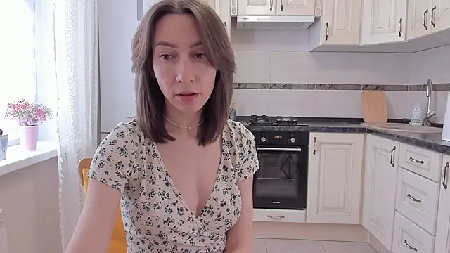 GoodGlamorGirl online show from April 2026 04:08:02 AM