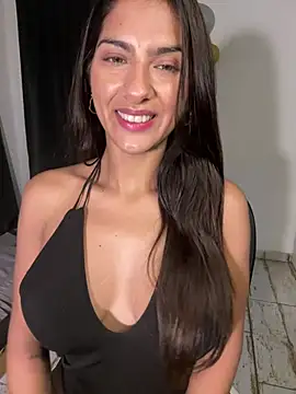 chicachocolate01 online show from April 2026 03:18:01 AM