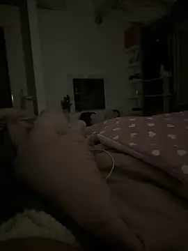 Snapshot of Carloeugenio6 chatting on October 2025 12:20:01 AM Carloeugenio6 online show from October 2025 12:20:01 AM