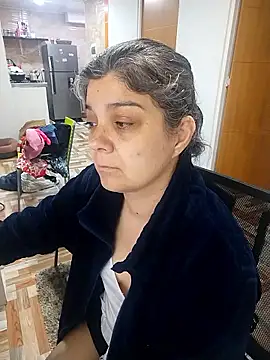 Snapshot of queemking chatting on January 2026 12:56:01 AM queemking online show from January 2026 12:56:01 AM