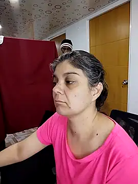 Snapshot of queemking chatting on January 2026 11:31:02 PM queemking online show from January 2026 11:31:02 PM