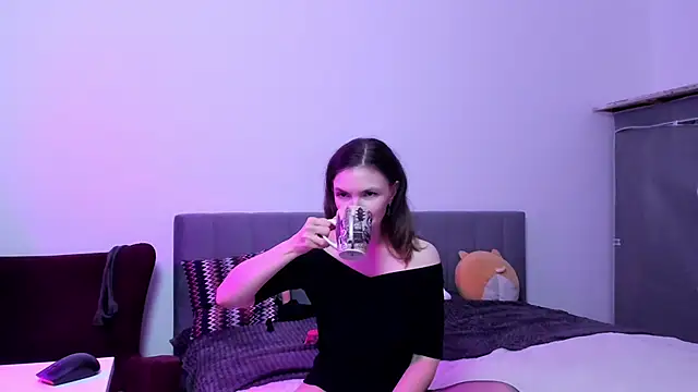 Katherine Twilight online show from November 2025 03:55:01 PM