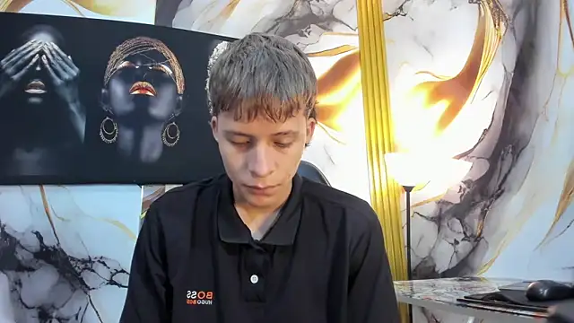mono blonde online show from May 2026 11:04:02 AM