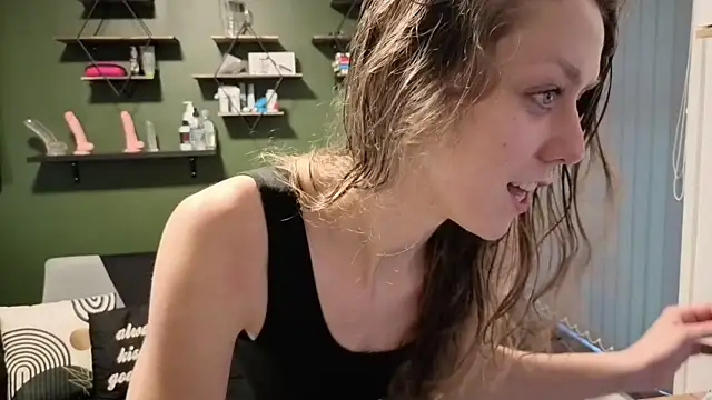 Eveline Beauty Kitty online show from December 2025 03:06:01 PM