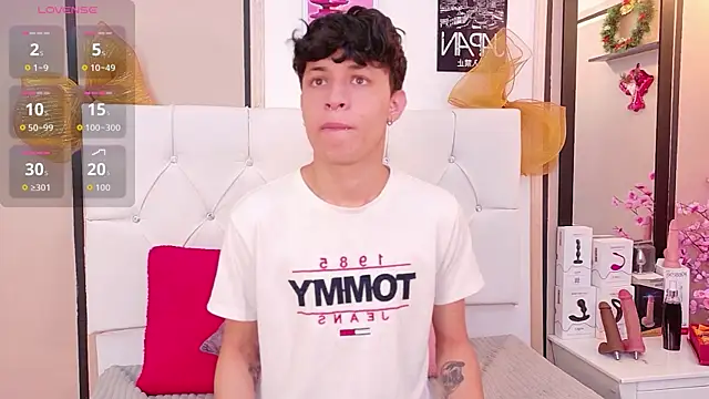 Axel  Evans online show from January 2026 12:21:01 PM