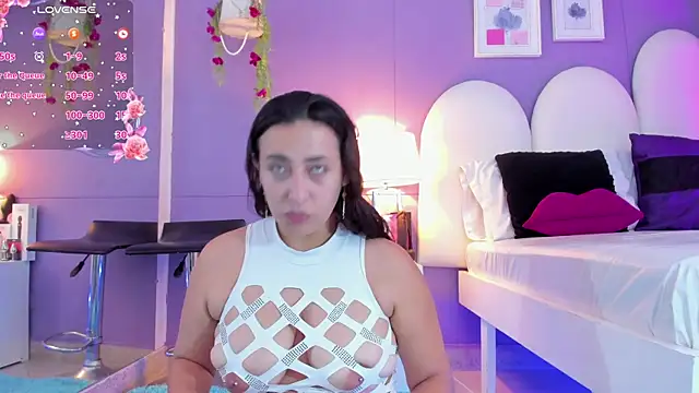 my aleja  online show from October 2025 01:00:01 PM