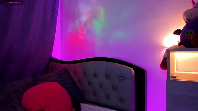 my aleja  online show from April 2026 01:17:01 AM