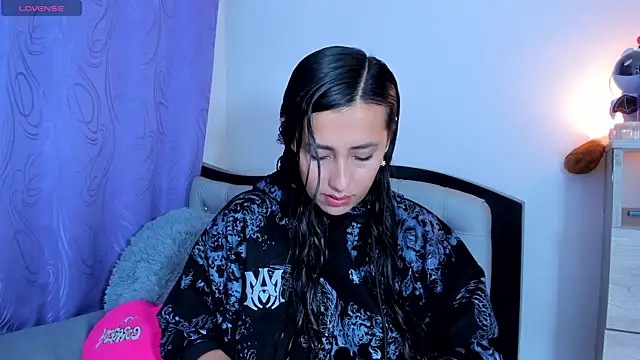 my aleja  online show from April 2026 10:41:02 AM