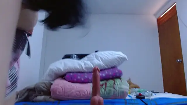 isabel 24 gil online show from April 2026 03:23:01 PM